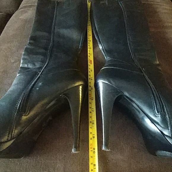 Nine West 'Retta' Boots - Picture 3 of 5